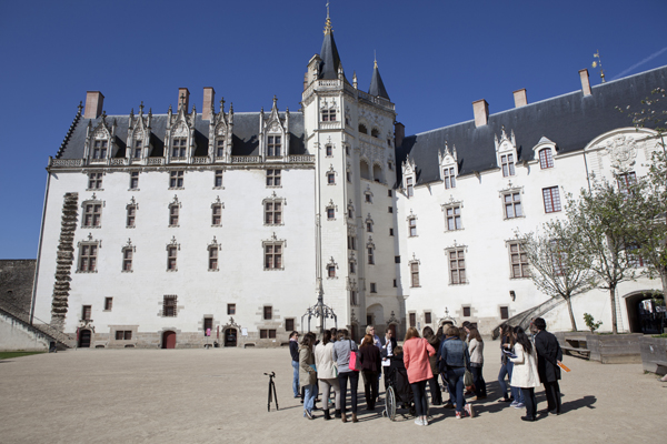 Visite du château par les étudiants
